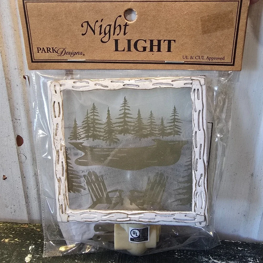 Adirondack Chair Night Light ~ Lake Pine Trees Glass & Metal Park Designs NEW